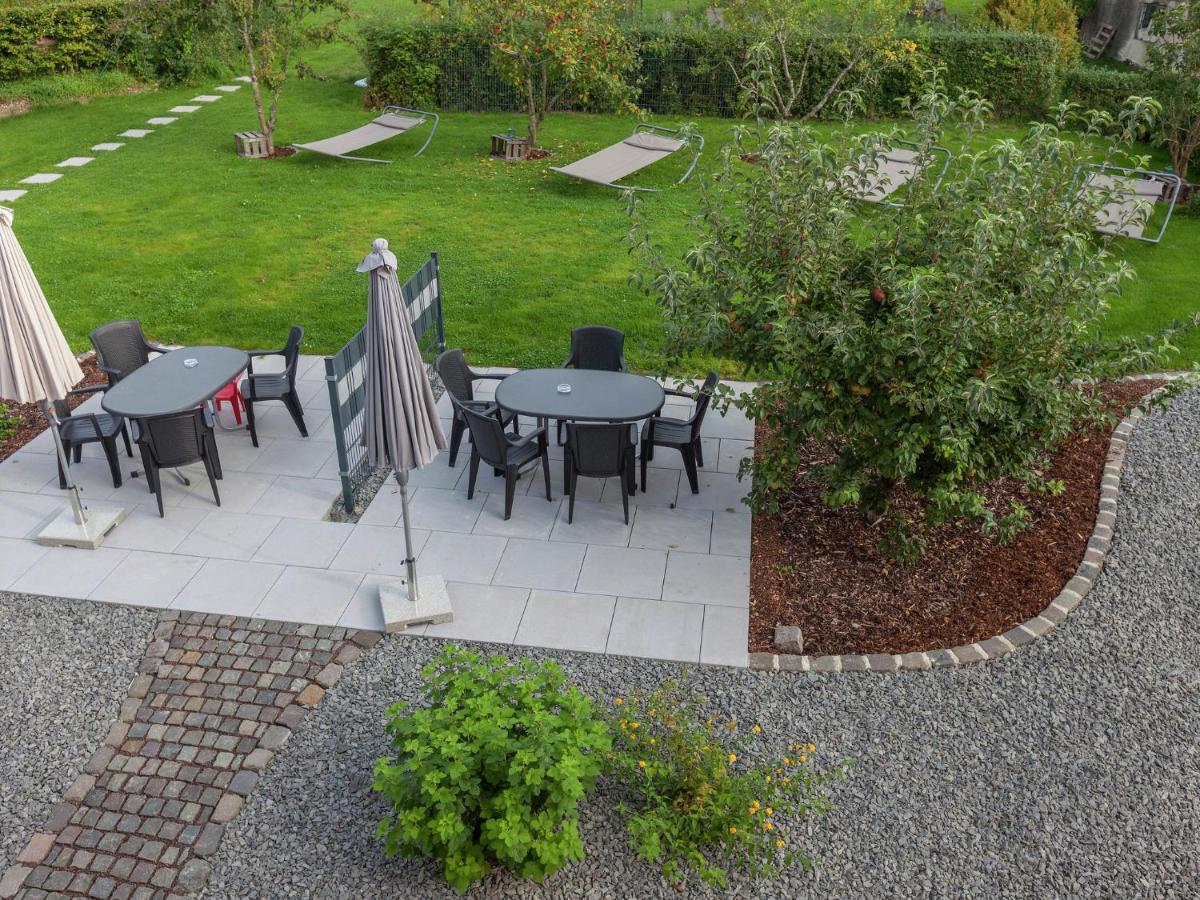 Lovely Modern Apartment With Private Terrace Ellscheid Eksteriør bilde